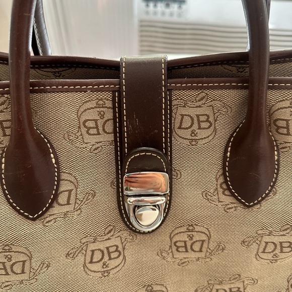 Dooney & Bourke Donegal Crest Satchel Tote Brown Fabric CrossBody 💼 - Picture 4 of 5